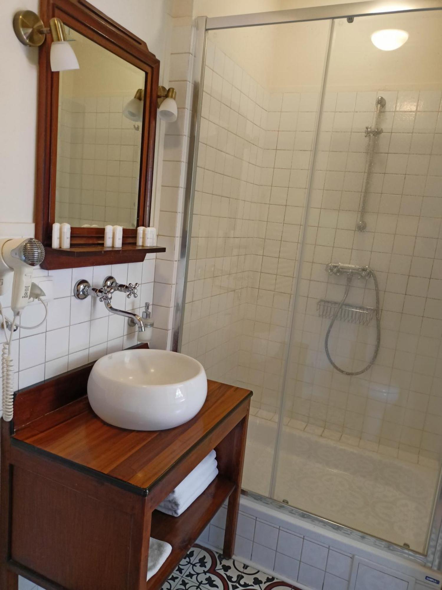Agharta Bed & Breakfast *